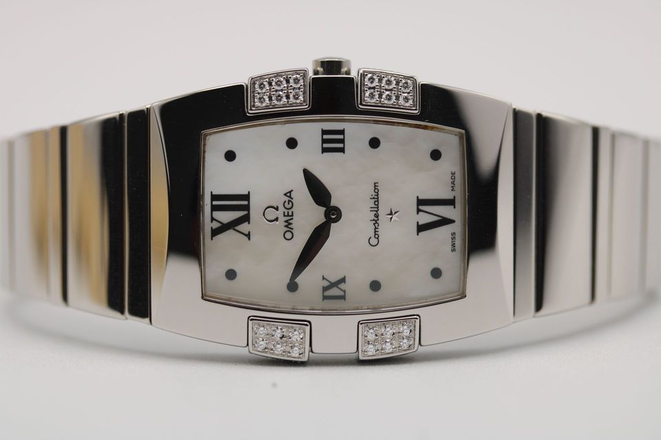 Omega Constellation Quadrella 1586.70.00 Image 5